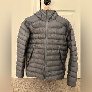 Arc’teryx Cerium LT Hoody (Gray) Size Small Men’s